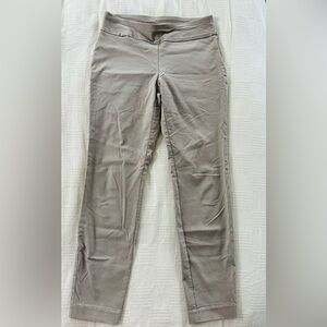 Alfani Women's Cropped Pants in Light Gray